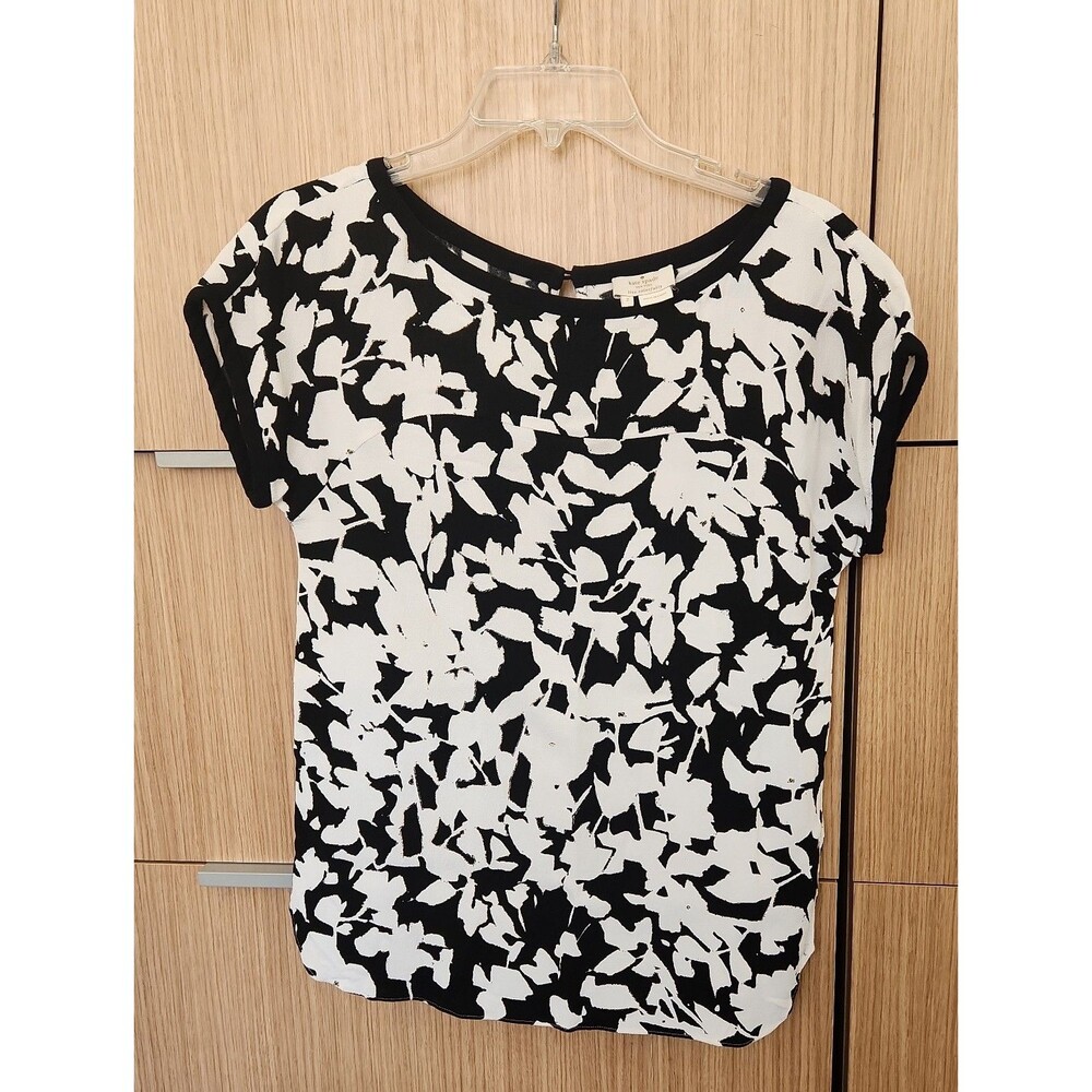 Kate Spade Black & White Floral Print Blouse w/ Keyhole Button Closure Size 2